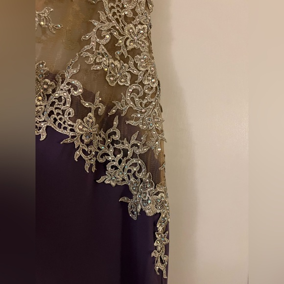 Custom made Formal/ Prom Dress, with train and built in support. Rhinestones. - Picture 6 of 8